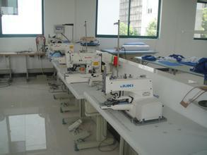 新材料技術研發(fā) 深圳市龍崗區(qū)時尚靚穎服裝廠的創(chuàng)新之路